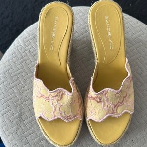 Bandolino Wedges new never worn